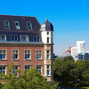 The Red Dusseldorf